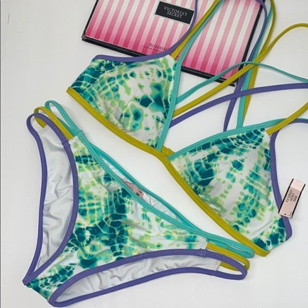 New Victoria Secretswimsuit Set Medium